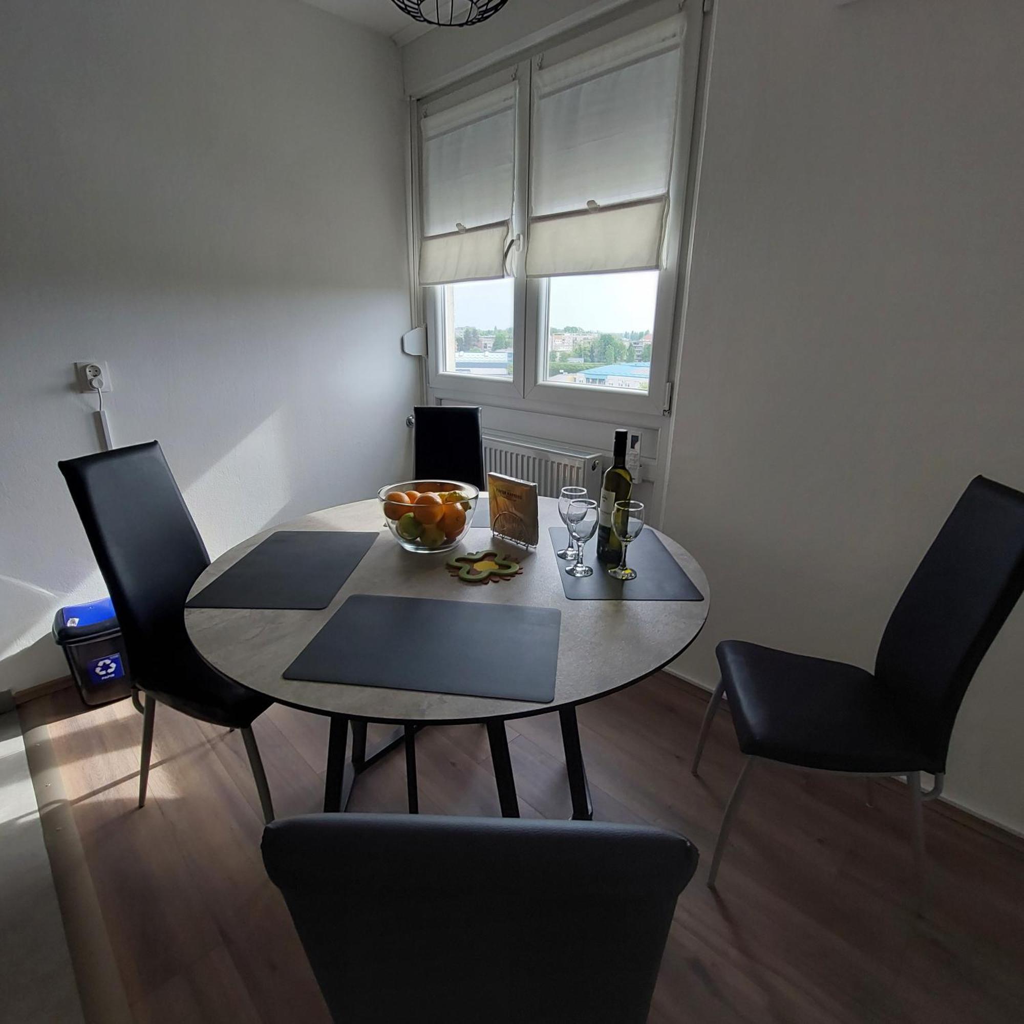 Apartman Ela Karlovac Exterior photo